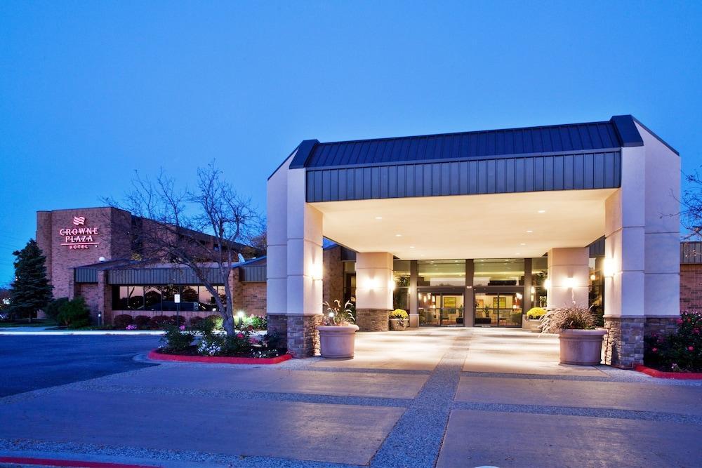 Sheraton Grand Rapids Airport Hotel Cascade Extérieur photo
