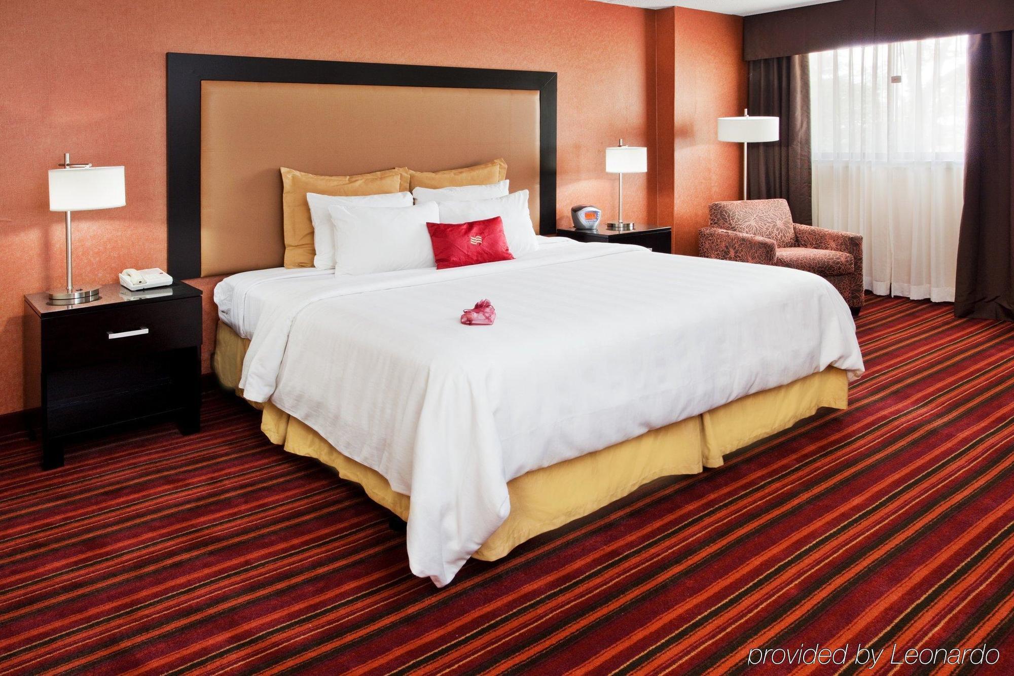 Sheraton Grand Rapids Airport Hotel Cascade Chambre photo